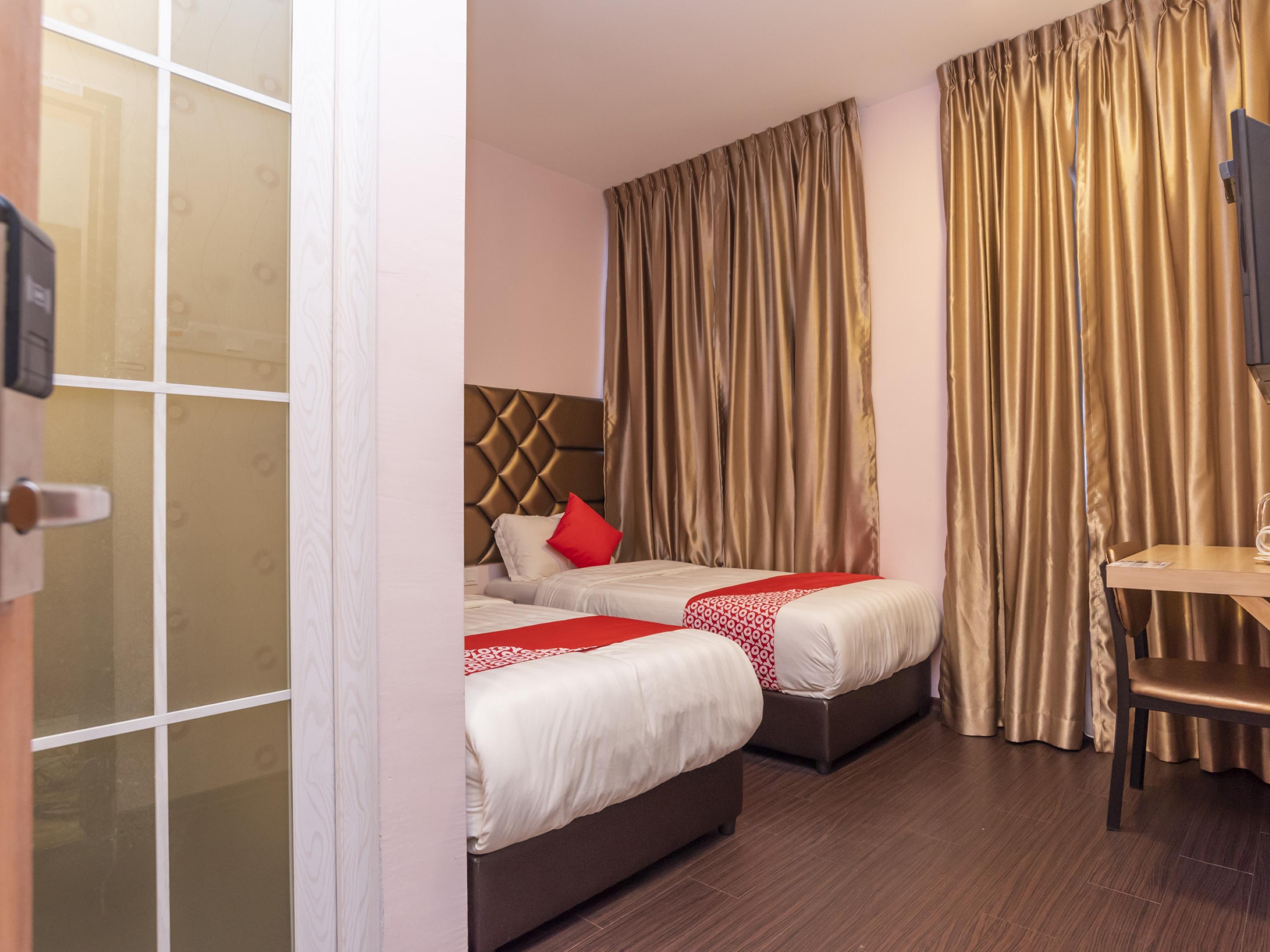 Zenz Hotel Kulai Exterior photo