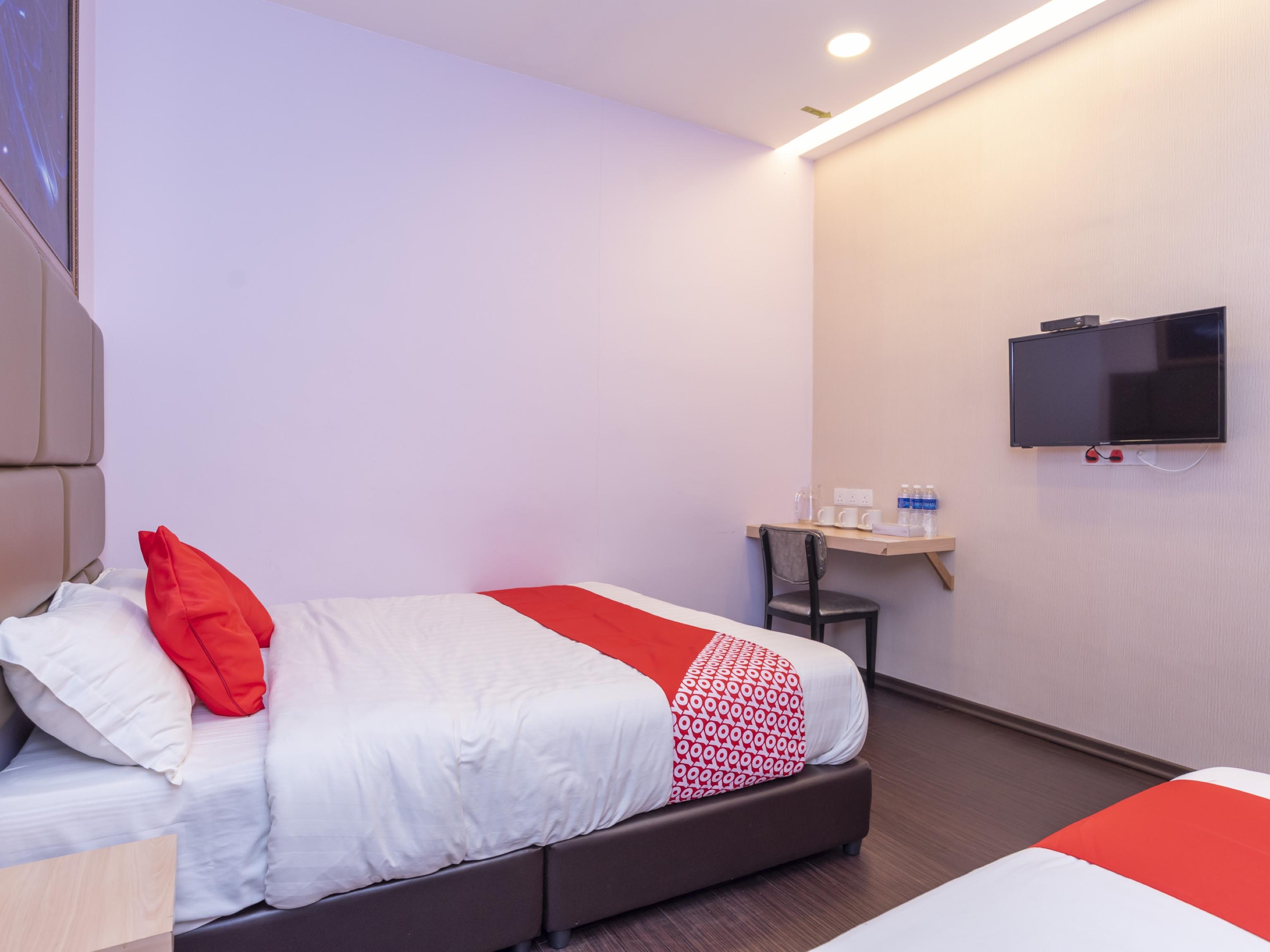 Zenz Hotel Kulai Exterior photo