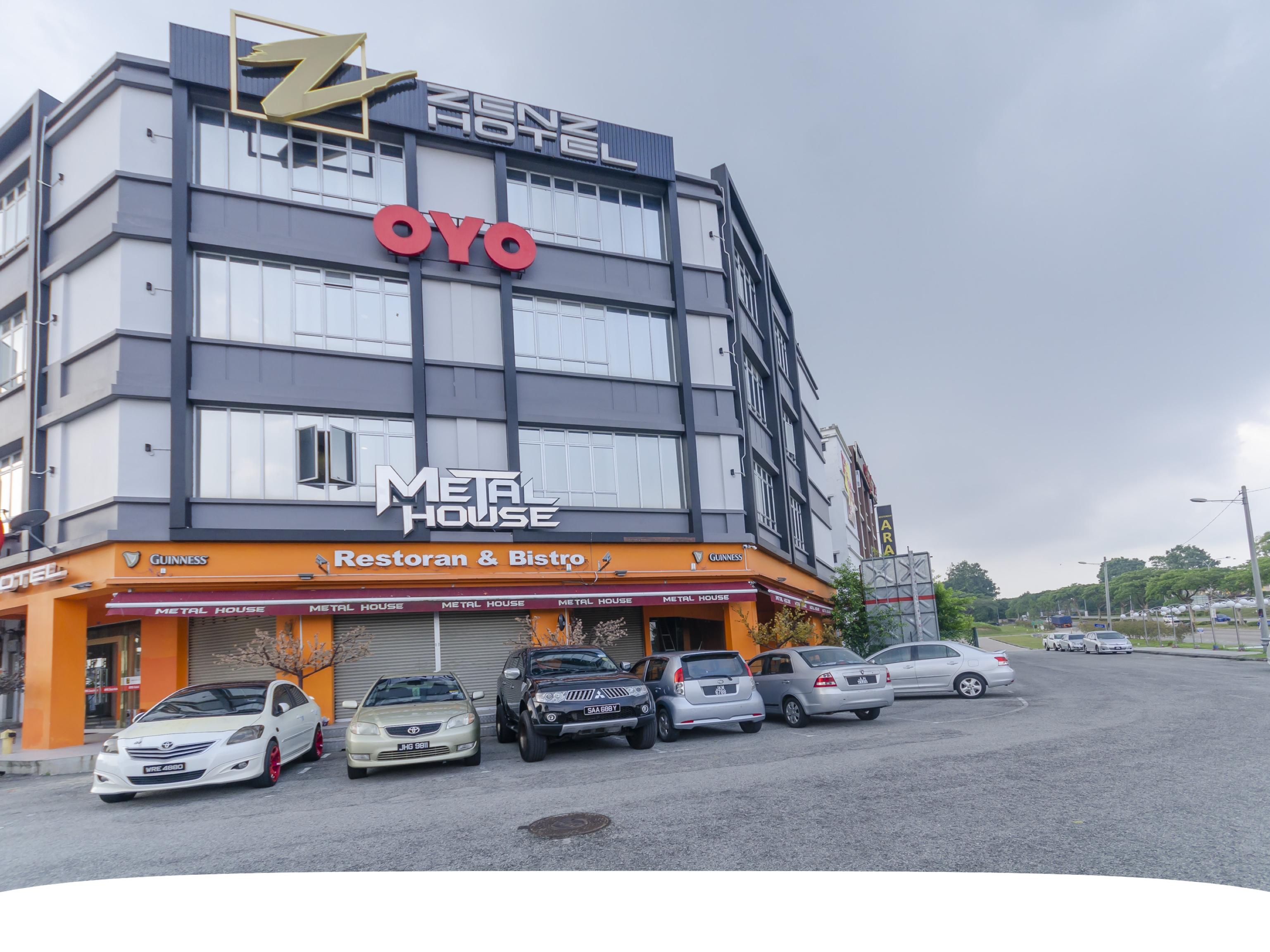 Zenz Hotel Kulai Exterior photo