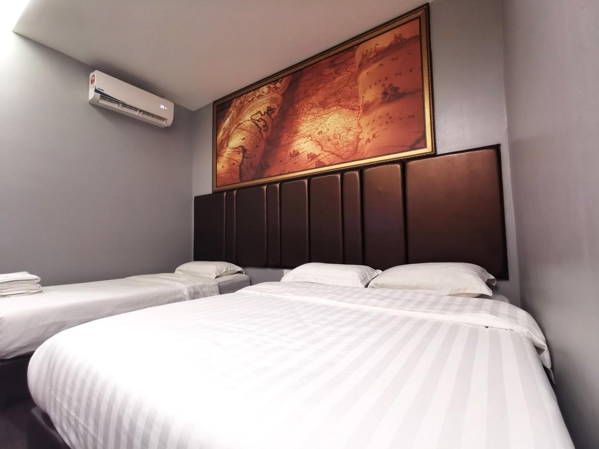 Zenz Hotel Kulai Exterior photo