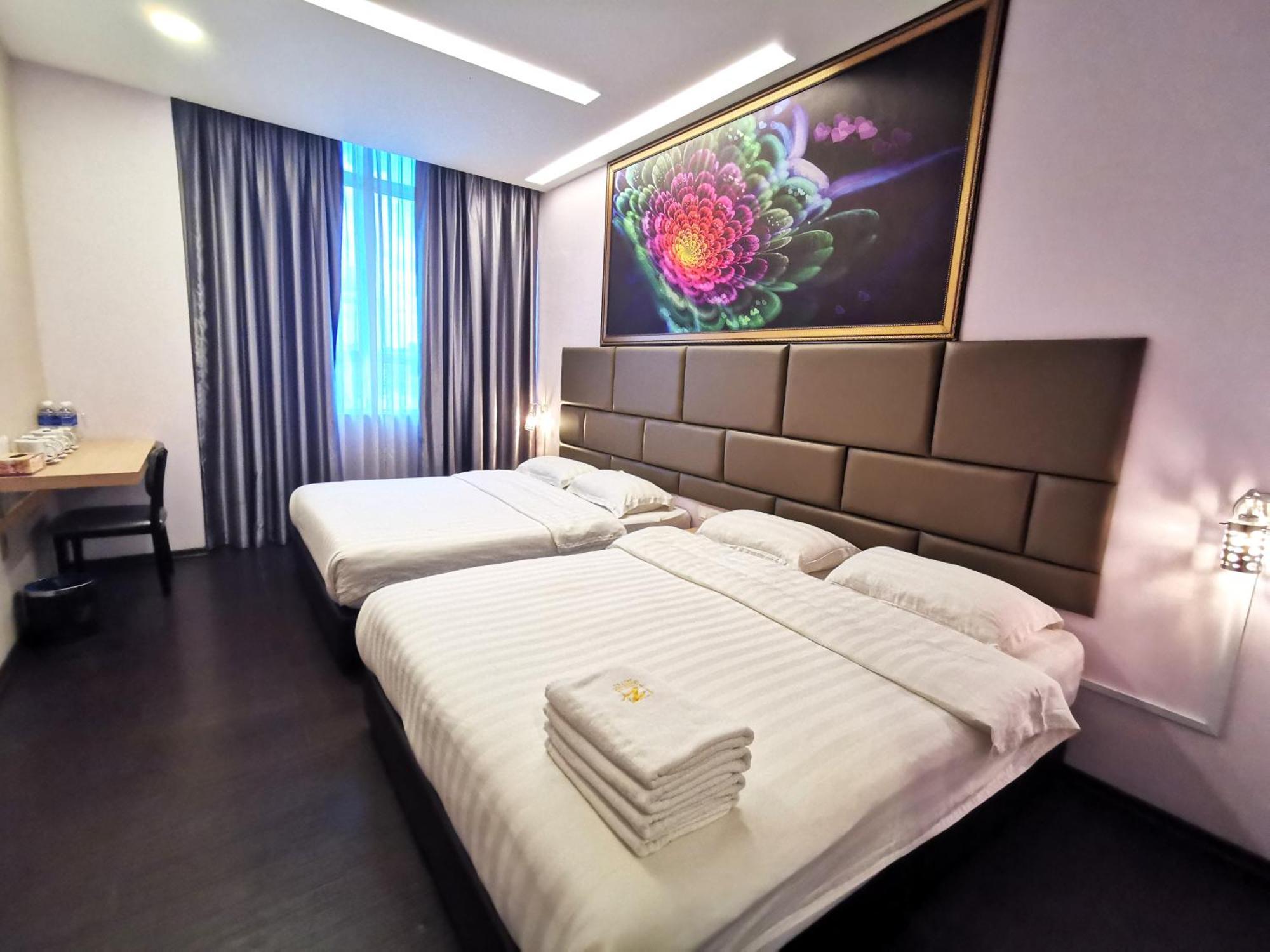 Zenz Hotel Kulai Exterior photo