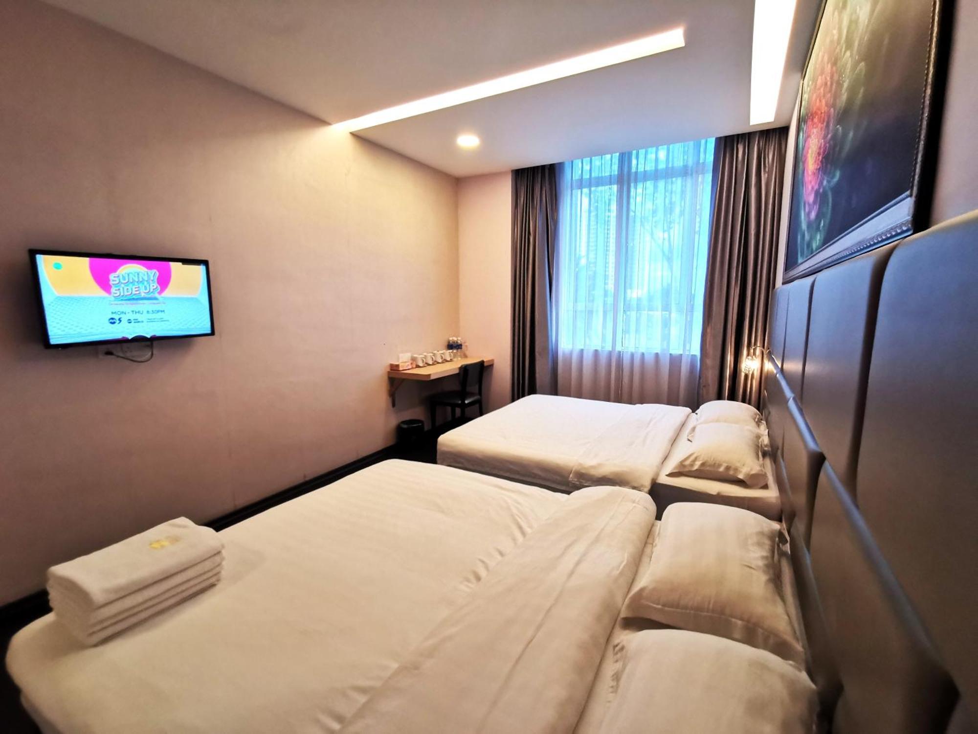 Zenz Hotel Kulai Exterior photo